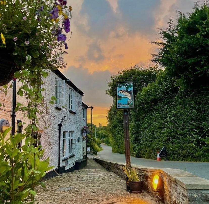 The Sea Trout Inn Totnes Buitenkant foto