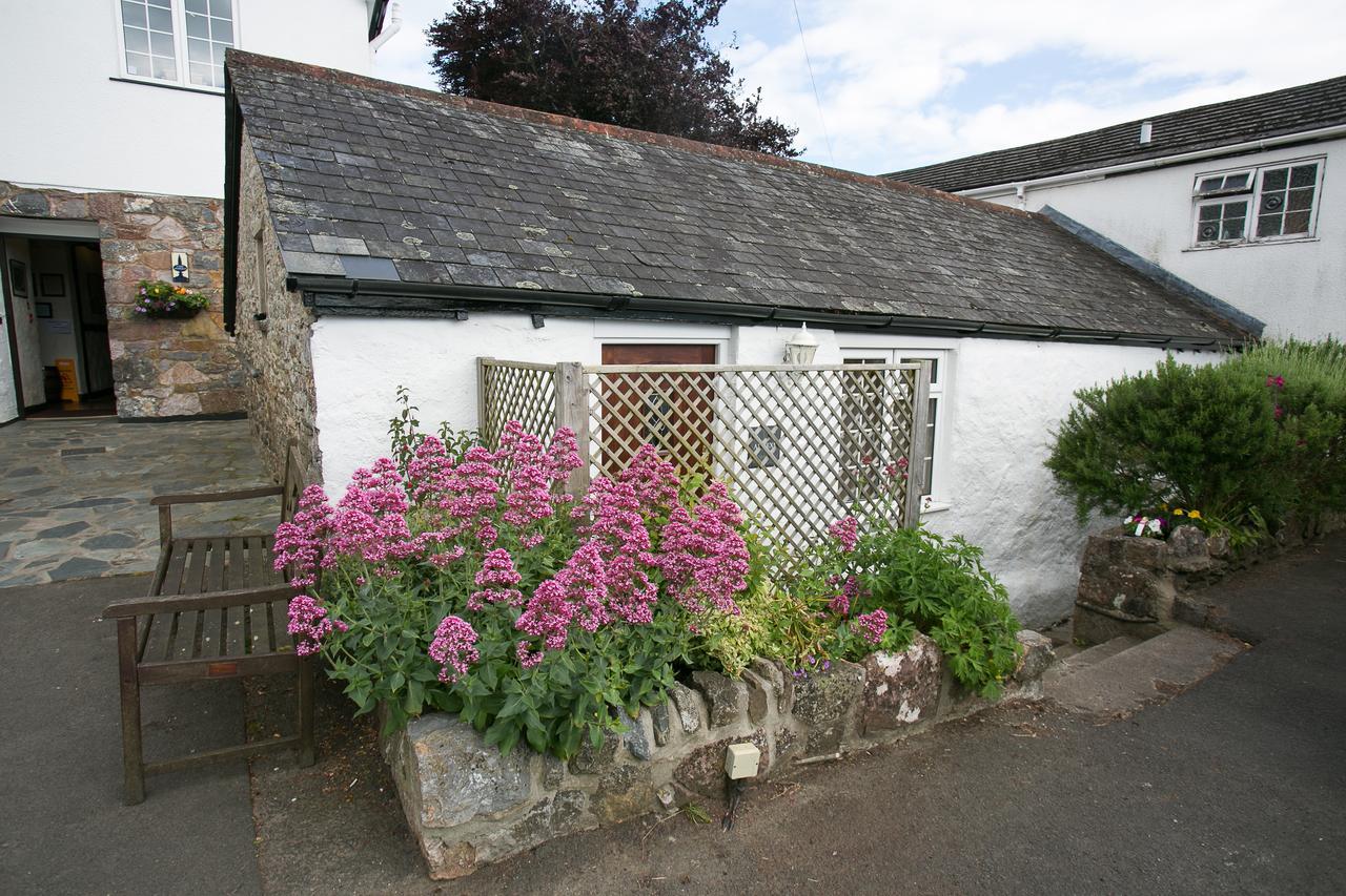 The Sea Trout Inn Totnes Buitenkant foto