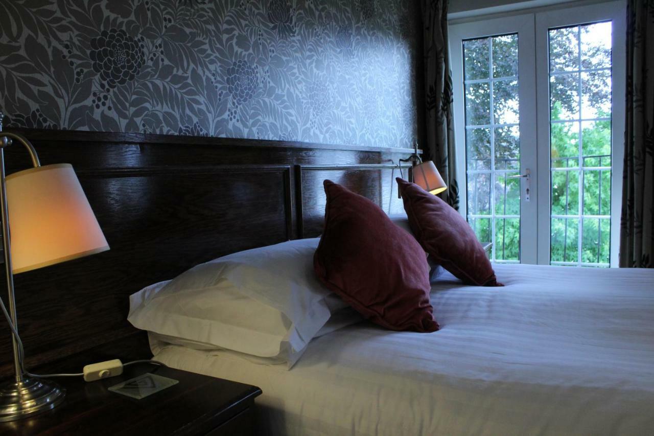 The Sea Trout Inn Totnes Buitenkant foto